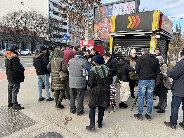 Novosađani masovno potpisuju podršku raspisivanju izvora