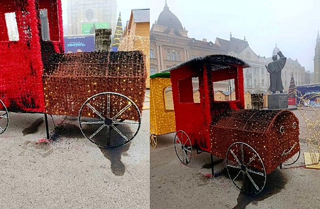 Zapaljen novogodišnji vozić na Trgu slobode