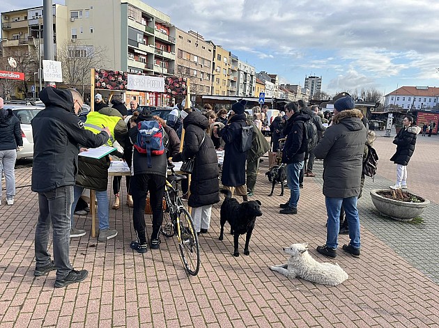 Novosađani masovno potpisuju podršku raspisivanju izvora